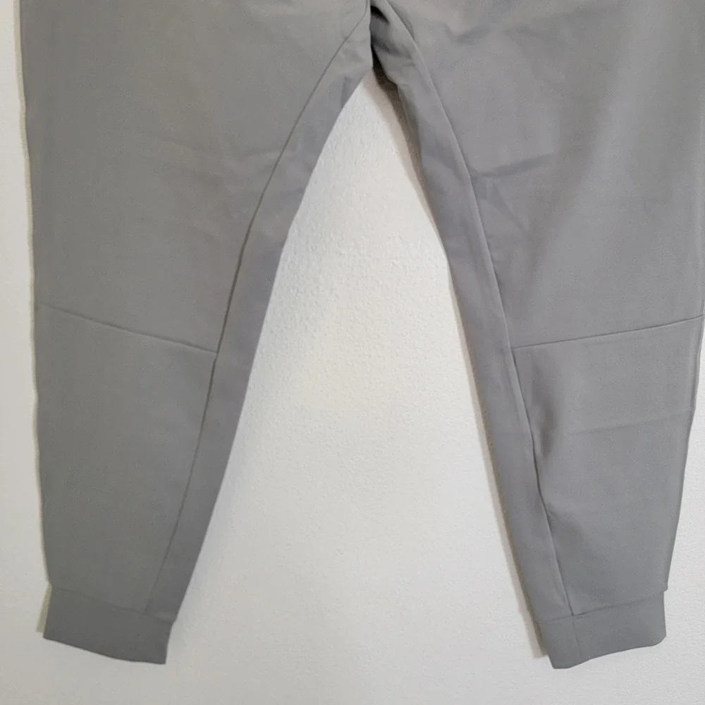 Public Rec Men Grey Athletic Performance Jogger Pant Slim Fit Pockets 30x30 EUC